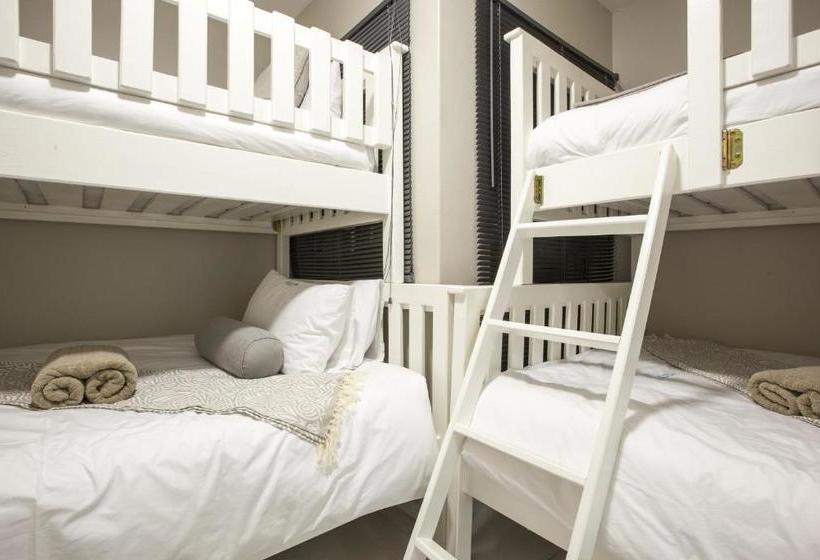 בית מלון כפרי Nine Frinton