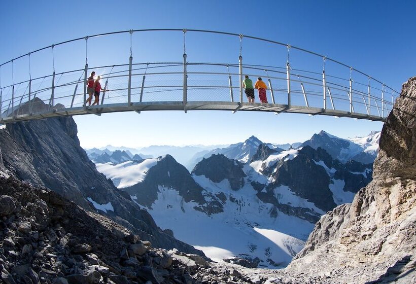 Hotel Grand Your Home With Common Kitchens With Self Check In