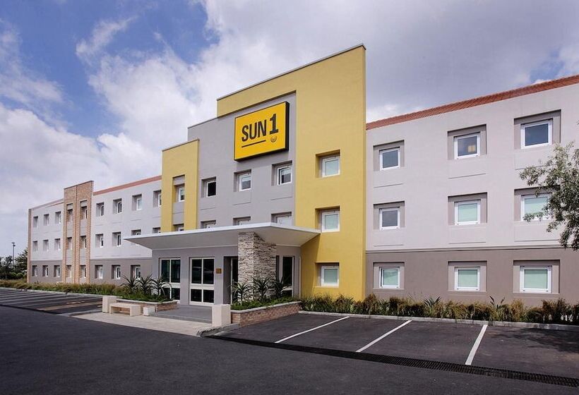 בית מלון כפרי Sun1 Midrand