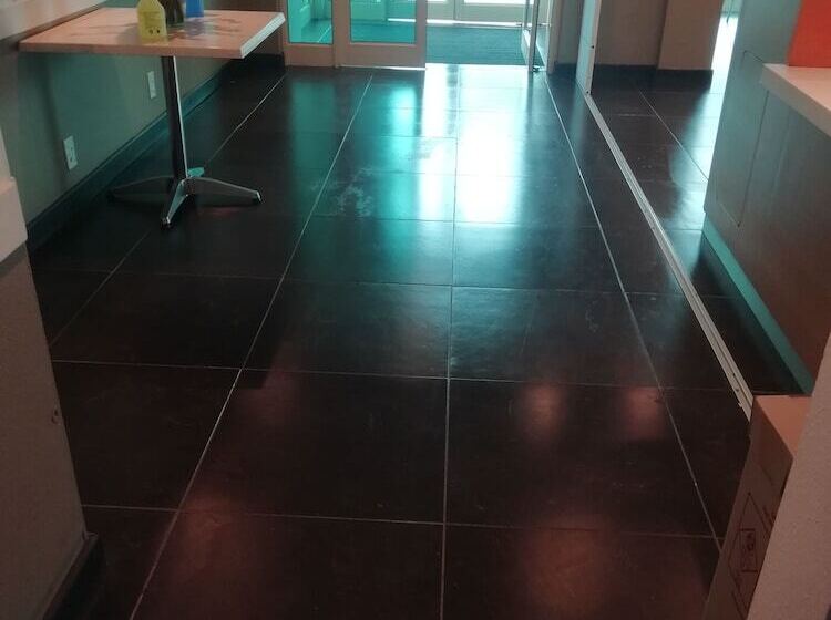 בית מלון כפרי Sun1 Midrand