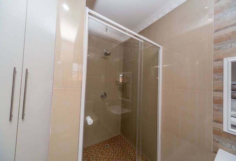 בית מלון כפרי The Musafer Travel Lodge