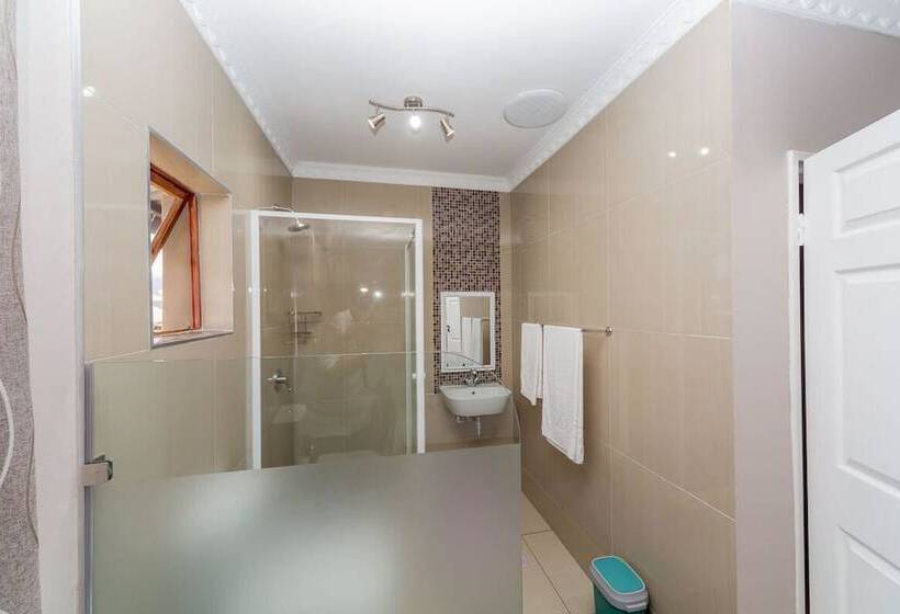 בית מלון כפרי The Musafer Travel Lodge