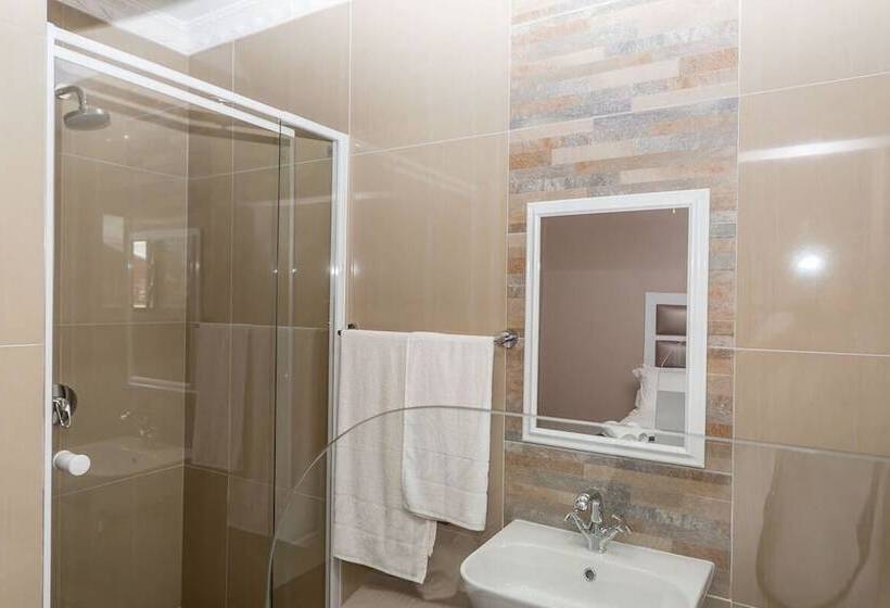 בית מלון כפרי The Musafer Travel Lodge