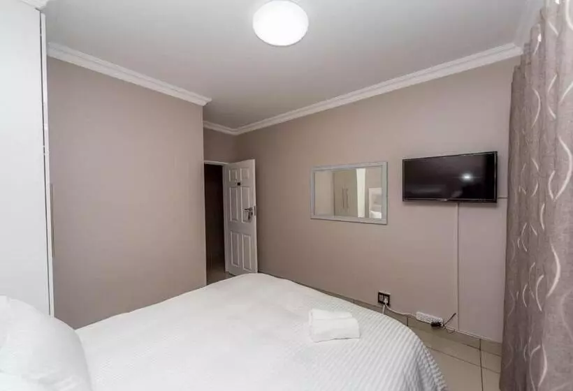 ホテル The Musafer Travel Lodge