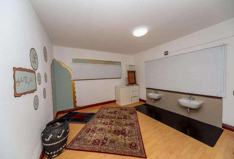 בית מלון כפרי The Musafer Travel Lodge