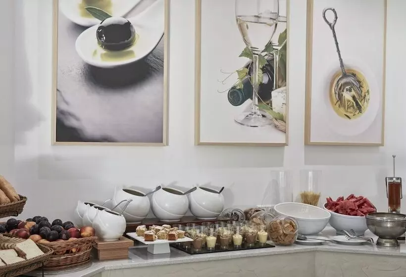 Hotelli Costa Grand Resort & Spa