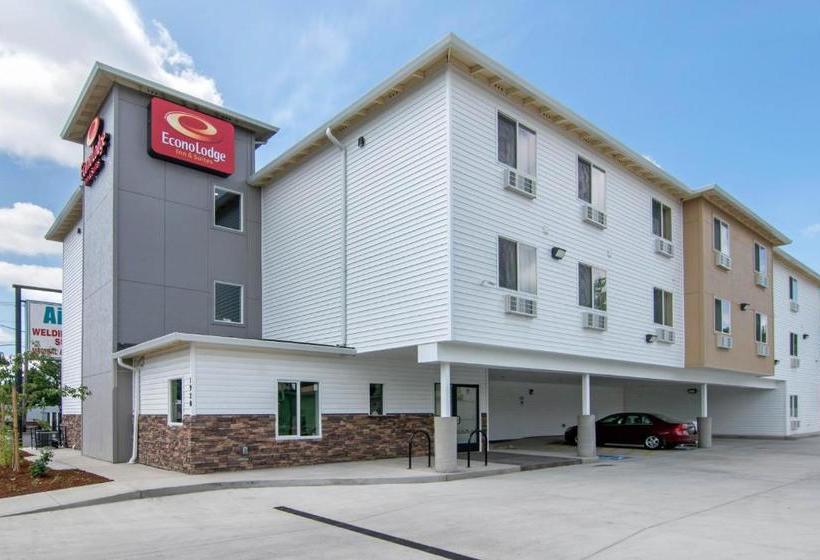 فندق Econo Lodge Inn & Suites