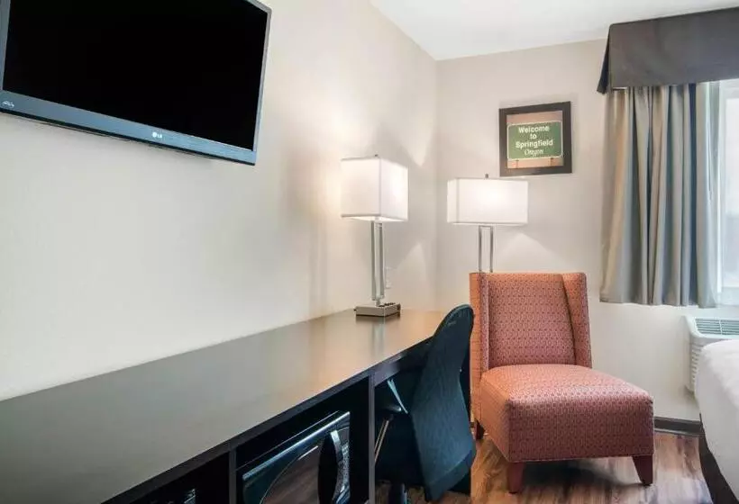 Hotelli Econo Lodge Inn & Suites