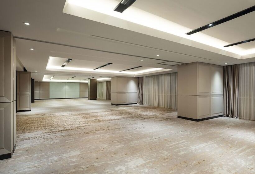 Gramm Hotel By Ambarrukmo Formerly Grand Ambarrukmo Yogyakarta