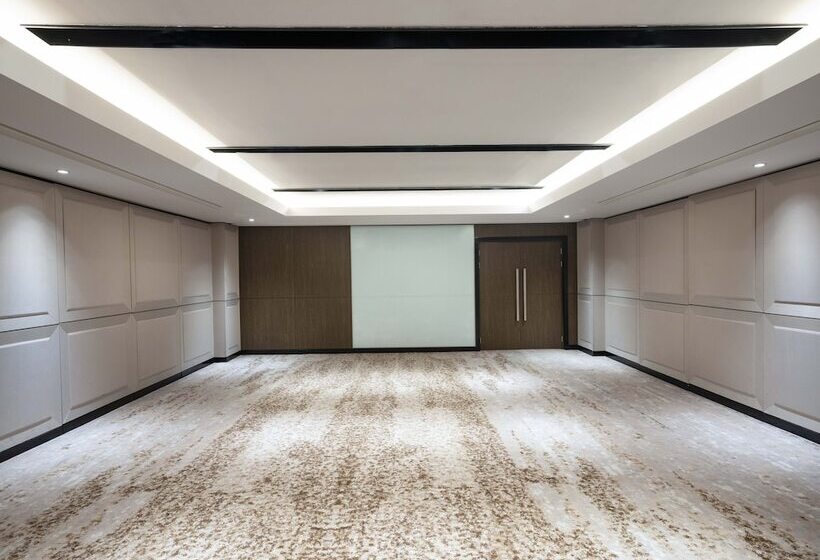 Gramm Hotel By Ambarrukmo Formerly Grand Ambarrukmo Yogyakarta