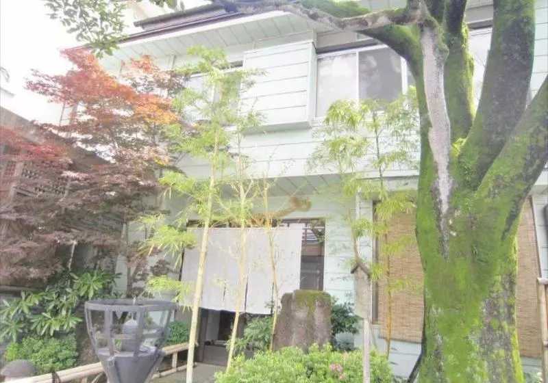 Hotelli Hana Ryokan Iwatoya