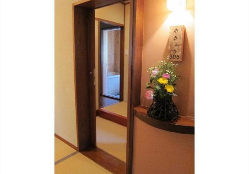 Отель Hana Ryokan Iwatoya
