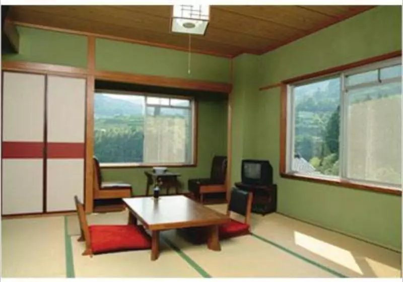 Hotelli Hana Ryokan Iwatoya