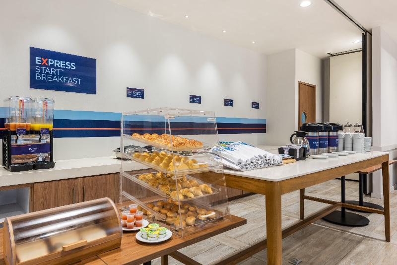 هتل Holiday Inn Express Cartagena Manga, An Ihg