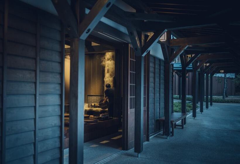 Отель Hoshino Resorts Kai Alps