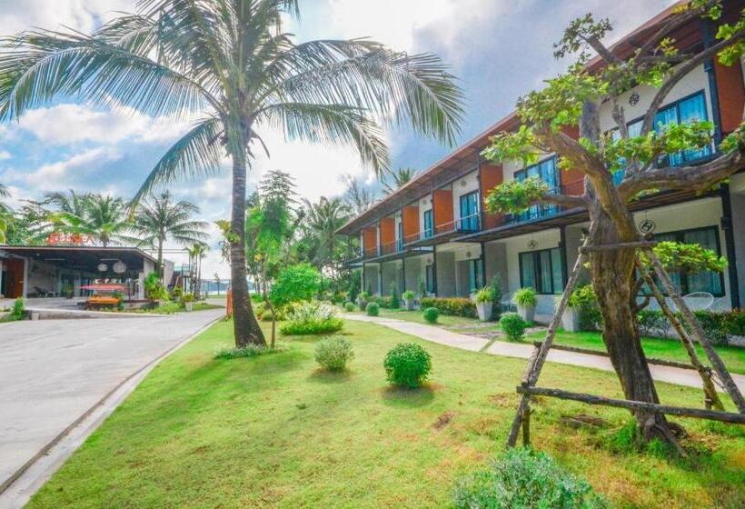 בית מלון כפרי Seesea Resort