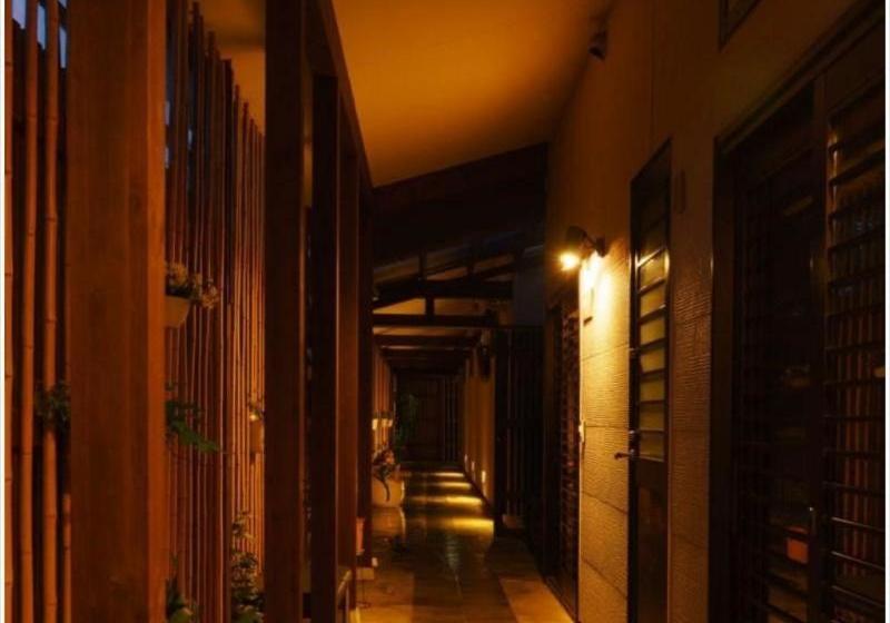 Отель Ryokan Seiunso