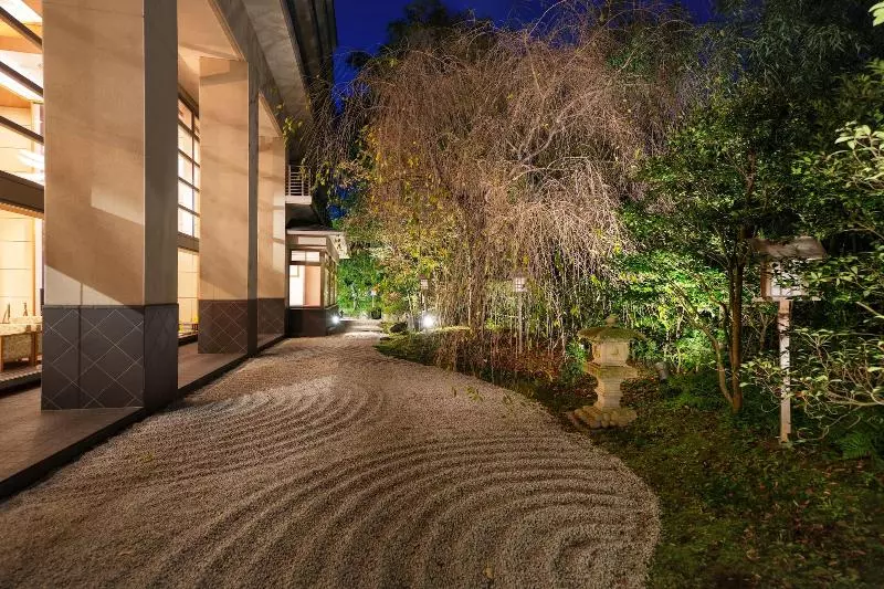 ホテル Iizaka Onsen Surikamitei Ohtori