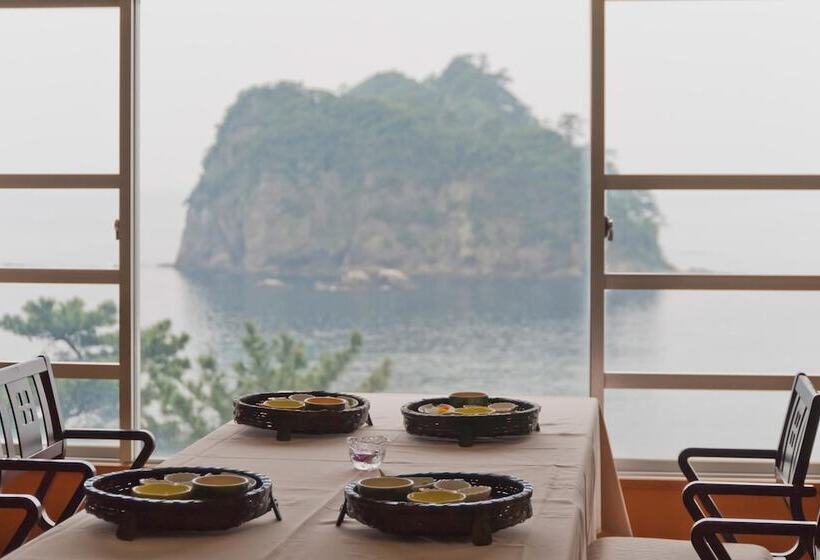 בית מלון כפרי Umibenokakureyu Seiryu