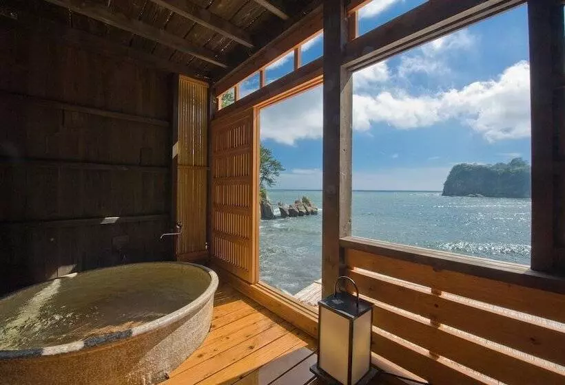 Hotelli Umibenokakureyu Seiryu