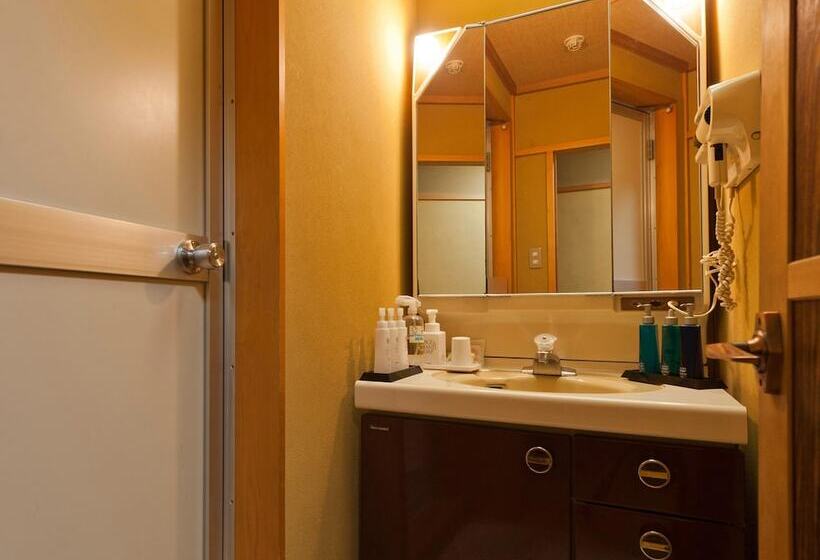 בית מלון כפרי Umibenokakureyu Seiryu