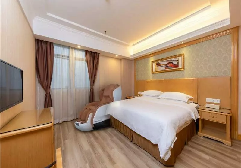 Vienna Hotel Shenzhen East Railway Station