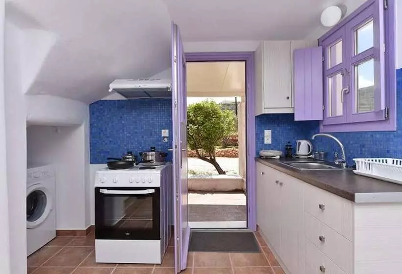 Analypsi Houses
