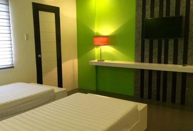 Отель Amable Suites