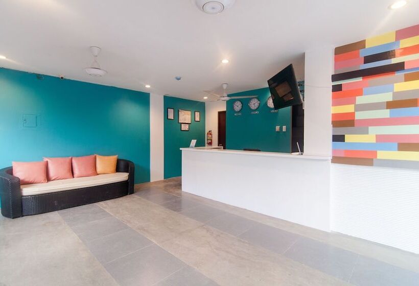 Отель Amable Suites