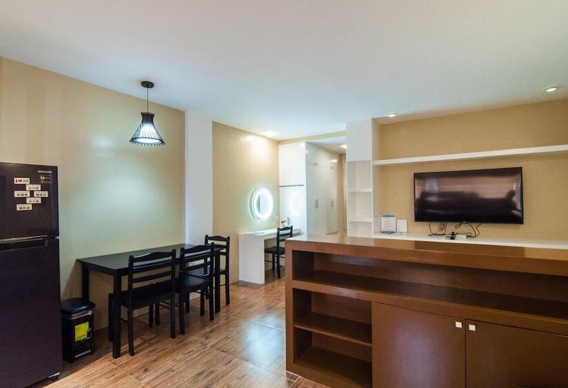 Отель Amable Suites