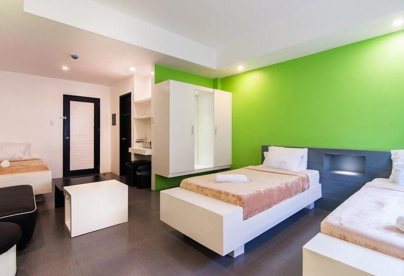 Отель Amable Suites