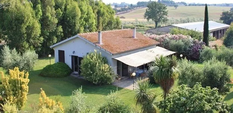 هتل Agriturismo Peretti