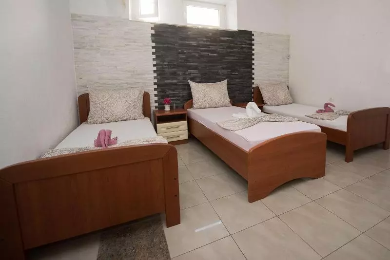 Hotelli Apartments Smoky