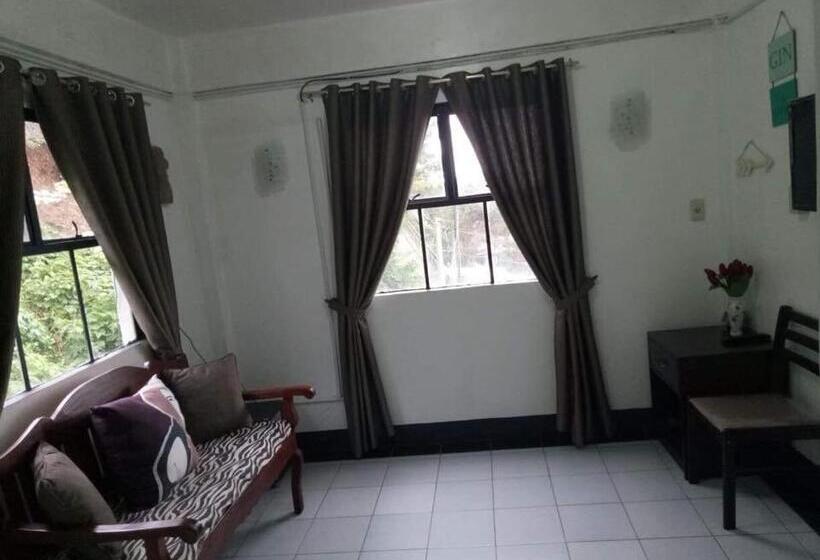 בית מלון כפרי De Hagan Transient Baguio City