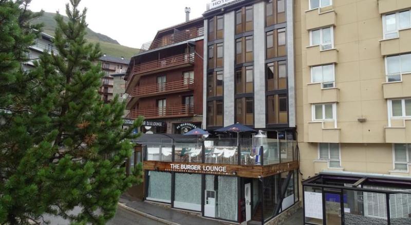 Hotel De Les Pistes
