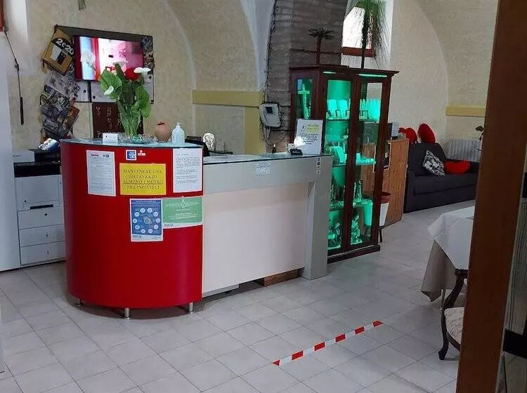 Hotelli Domus Pacis Santa Chiara Casa Per Ferie