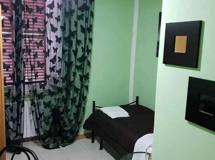 Hotelli Domus Pacis Santa Chiara Casa Per Ferie