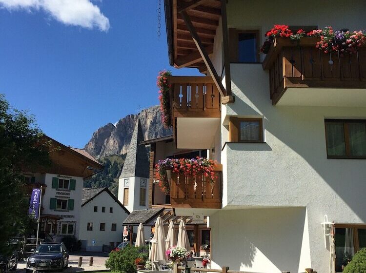 בית מלון כפרי Garni Raetia