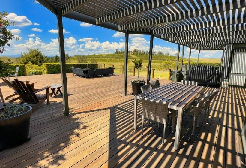 בית מלון כפרי Grapevines Boutique Accommodation