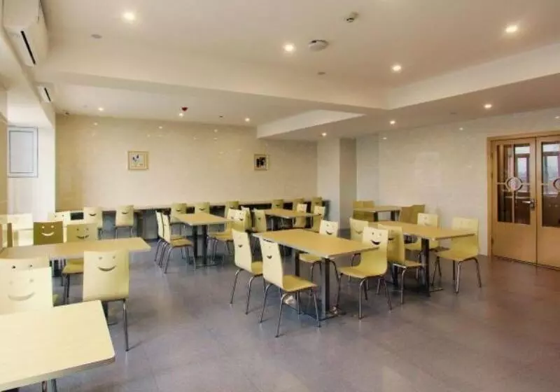 Hotelli Greentree Inn Jiaxing Xiuzhou District Wangjiangjin Town
