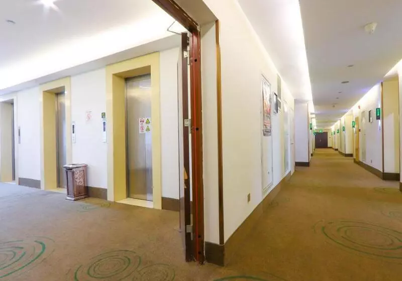 Hotelli Greentree Inn Jiaxing Xiuzhou District Wangjiangjin Town