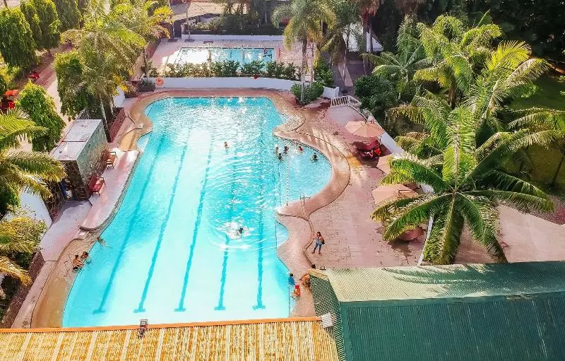 هتل Nature's Village Resort