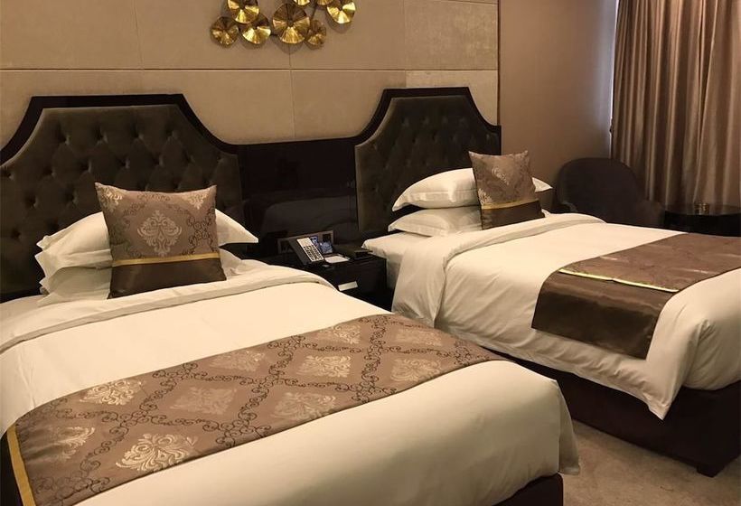 Отель Pullanoman Holiday Inn