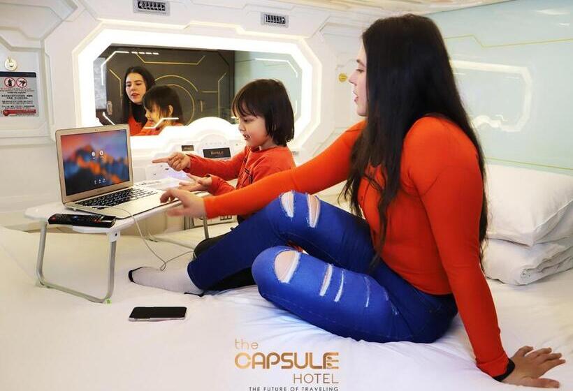 בית מלון כפרי The Capsule