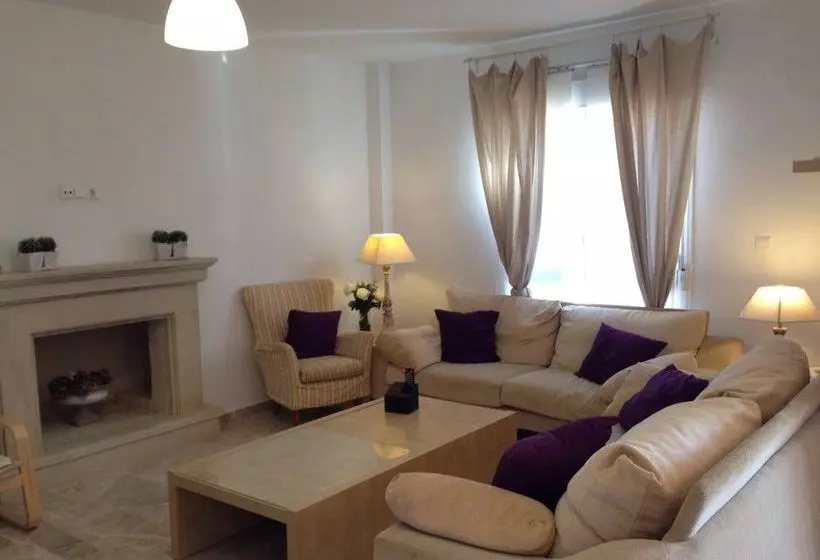 هتل Villa Irene