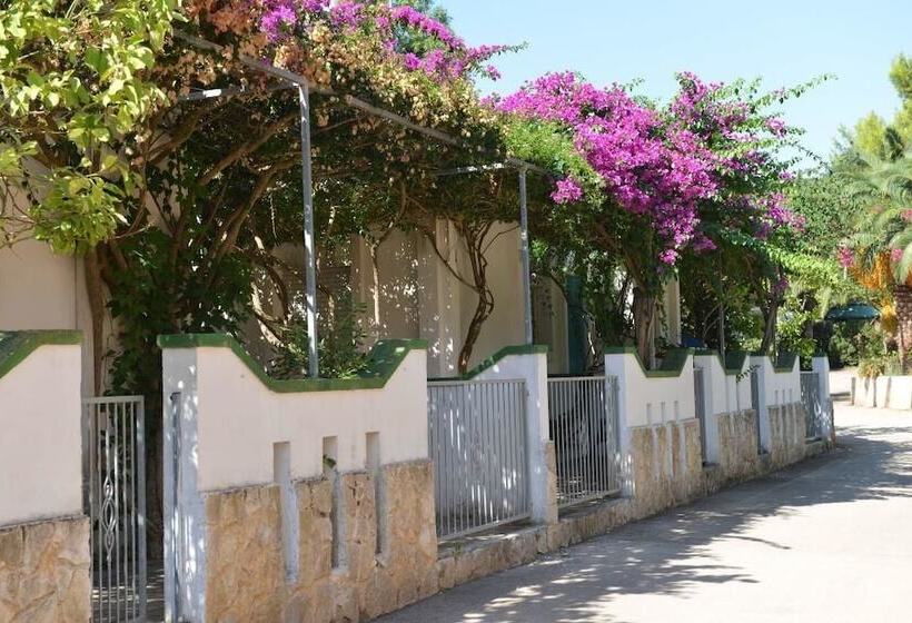 酒店 Villaggio Pineta Al Mare   Campground