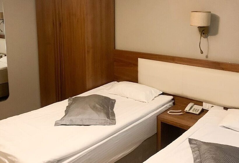 هتل Reikartz 2017