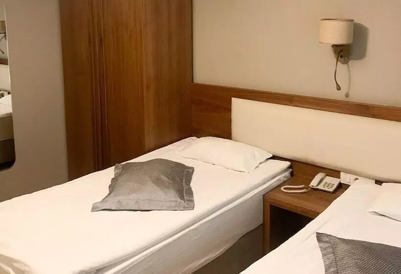 هتل Reikartz 2017