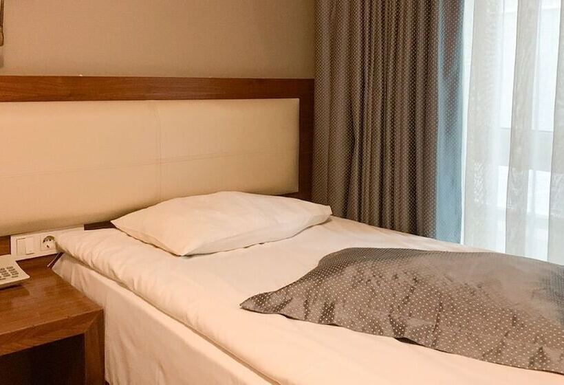 هتل Reikartz 2017