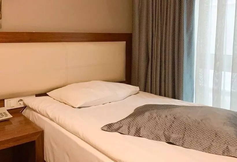 هتل Reikartz 2017